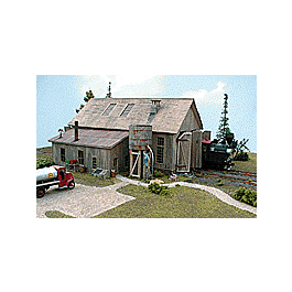 2-Stall Engine House (Laser-Cut Wood Kit) -- 8-1/2 x 7-1/4 x 4-3/4"21.2 x 18.1 x 11.8cm