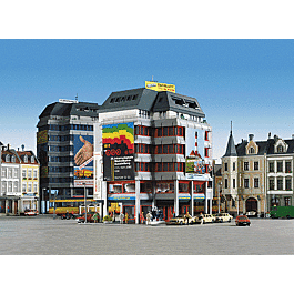 Alexander Place 7-Story Modern Office Building - Kit -- 8 x 7-3/16 x 9-5/8"20 x 18 x 24cm