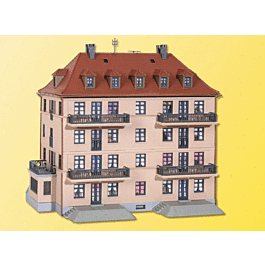 Apartment Building w/Balconies & Terrace - Kit